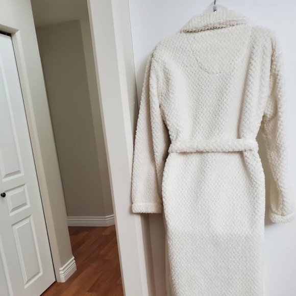 Denver Hayes Plush Light Fleece Robe  Sz M fits S-M 34-35 bust - Picture 4 of 8